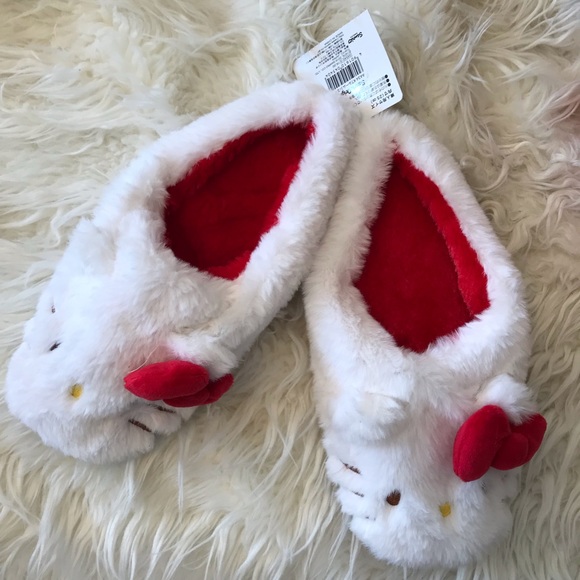Shoes - New with tag Hello Kitty slippers